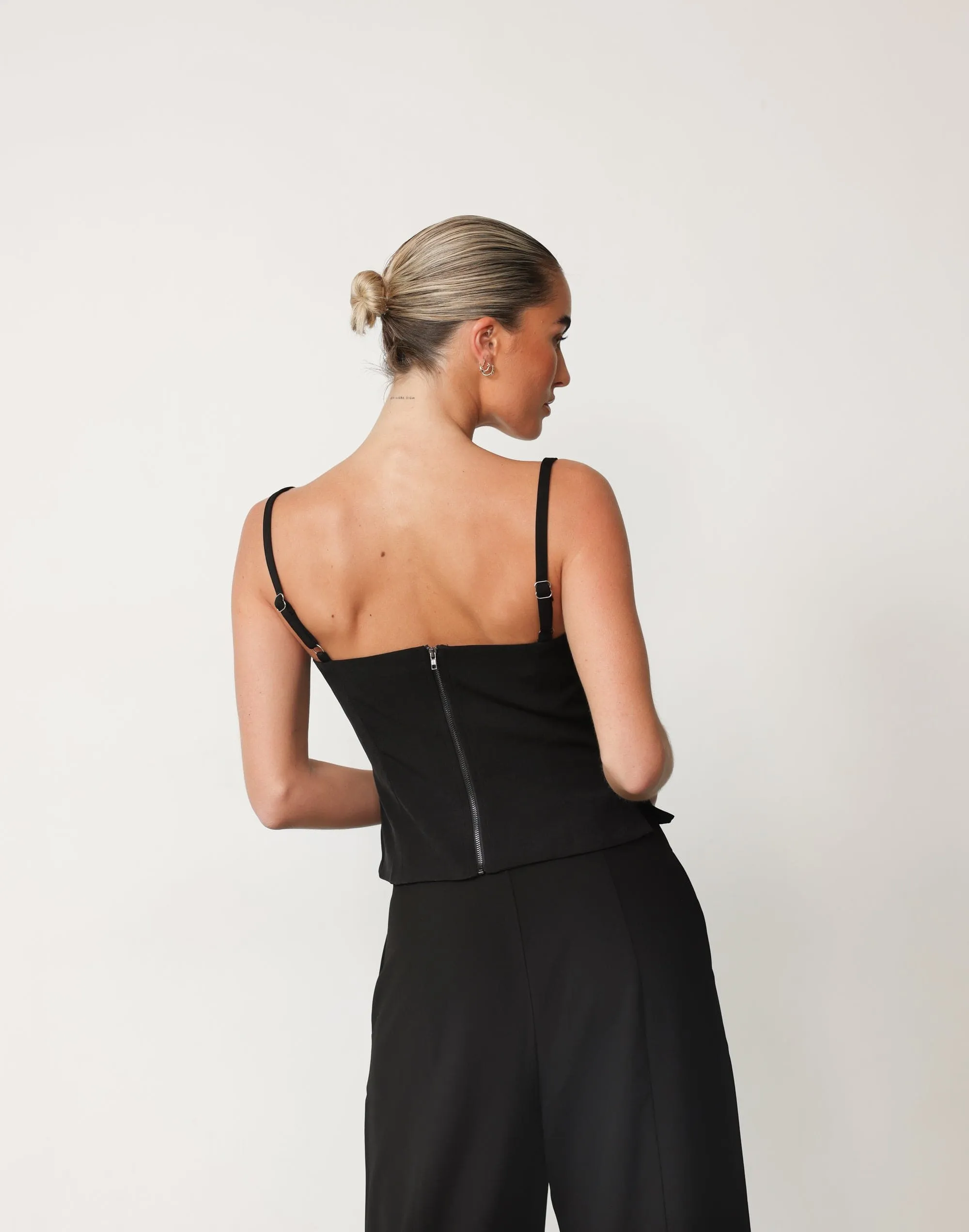 Caris Top (Black)