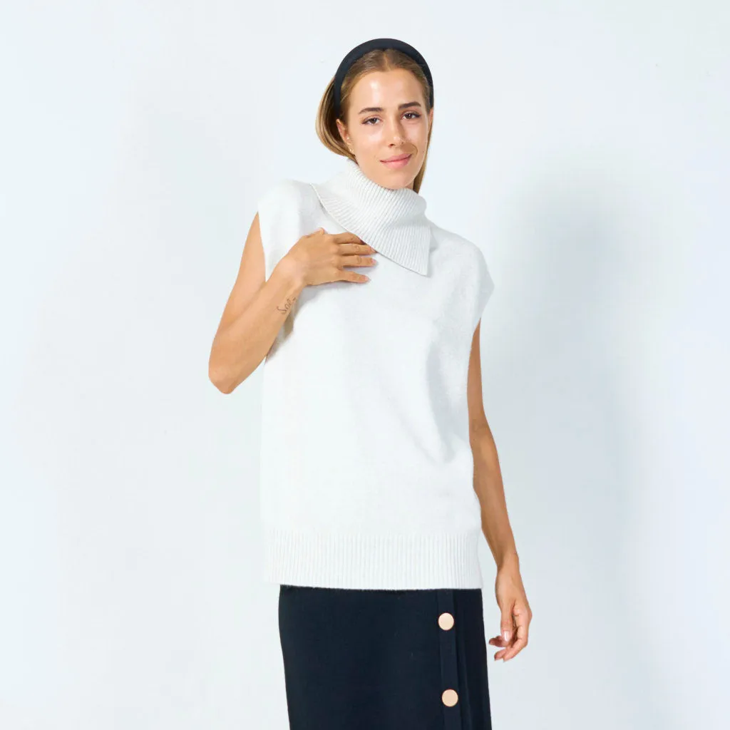 Chic sleeveless turtleneck top wholesale