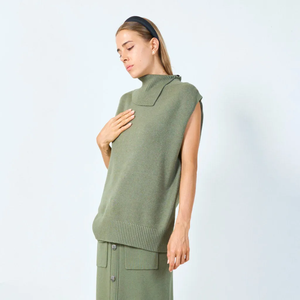 Chic sleeveless turtleneck top wholesale