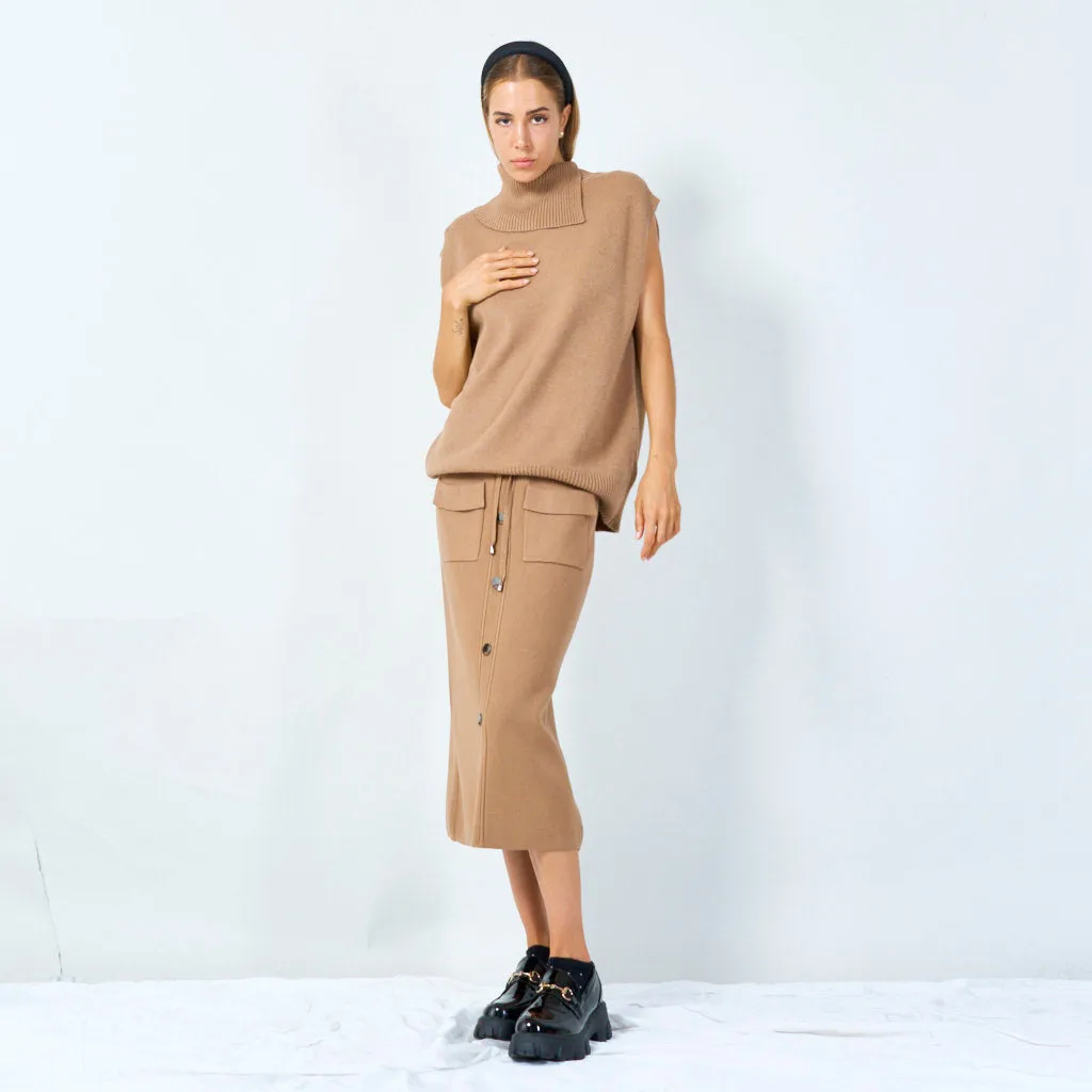 Chic sleeveless turtleneck top wholesale