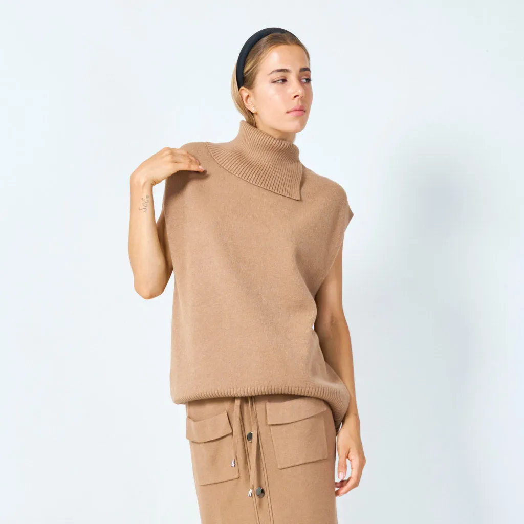 Chic sleeveless turtleneck top wholesale