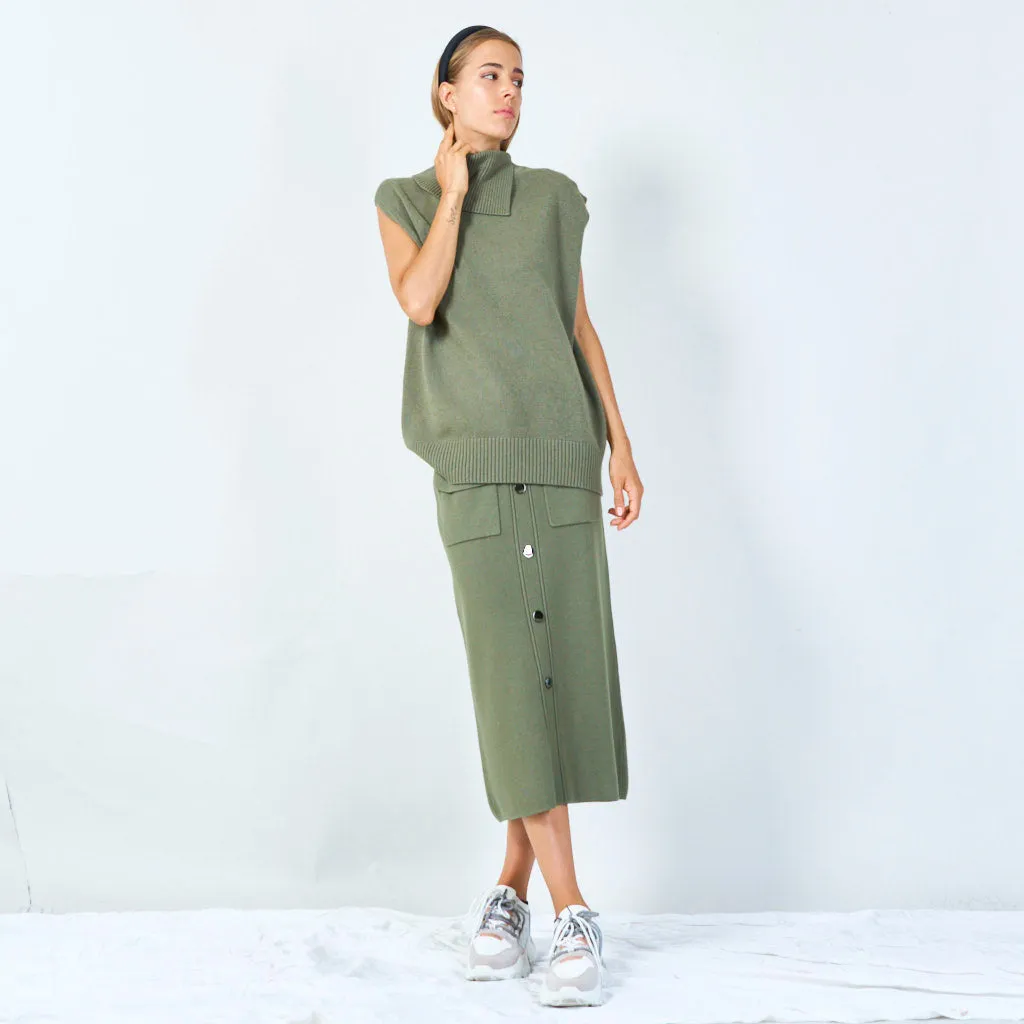Chic sleeveless turtleneck top wholesale