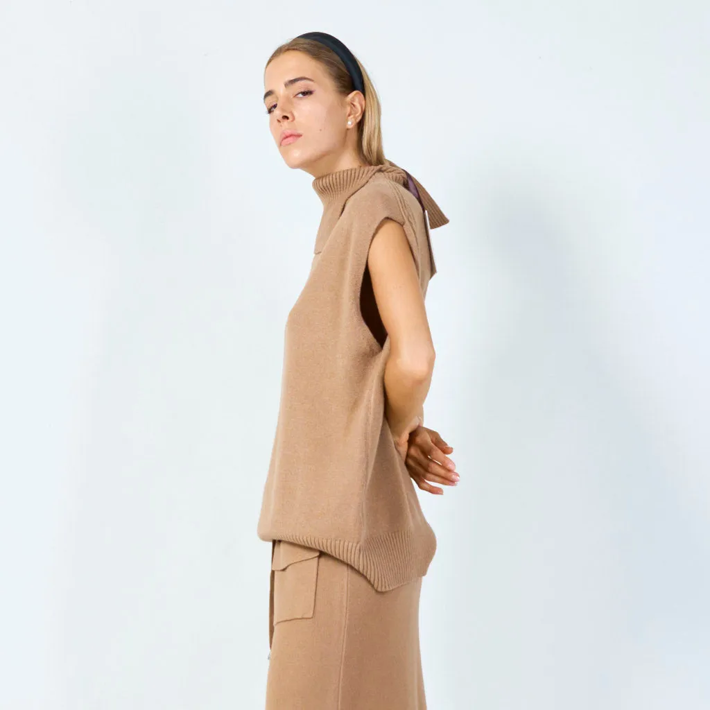 Chic sleeveless turtleneck top wholesale