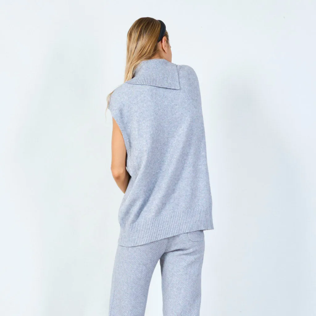 Chic sleeveless turtleneck top wholesale