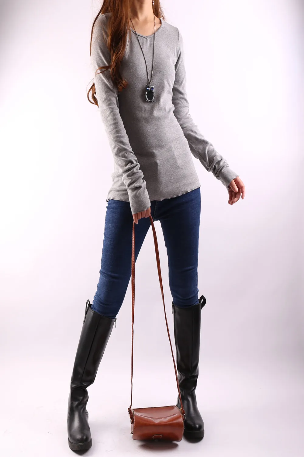 Gray t-shirt, V-neck top, bottoming Cotton t-Shirt, Women's Long Long Sleeves top, form fitting top(Y1117)