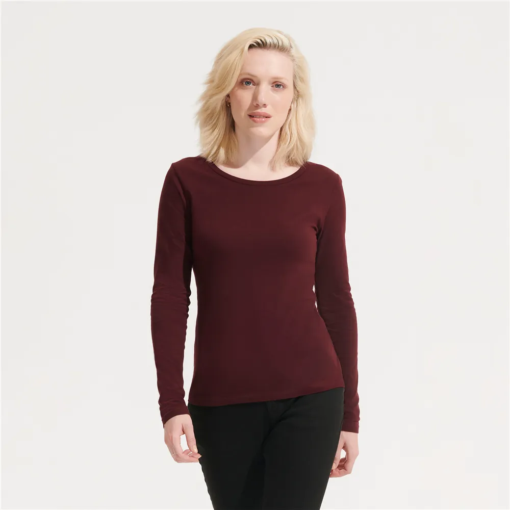 Its Me The Bride Design - Comfort women's long sleeve t-shirt