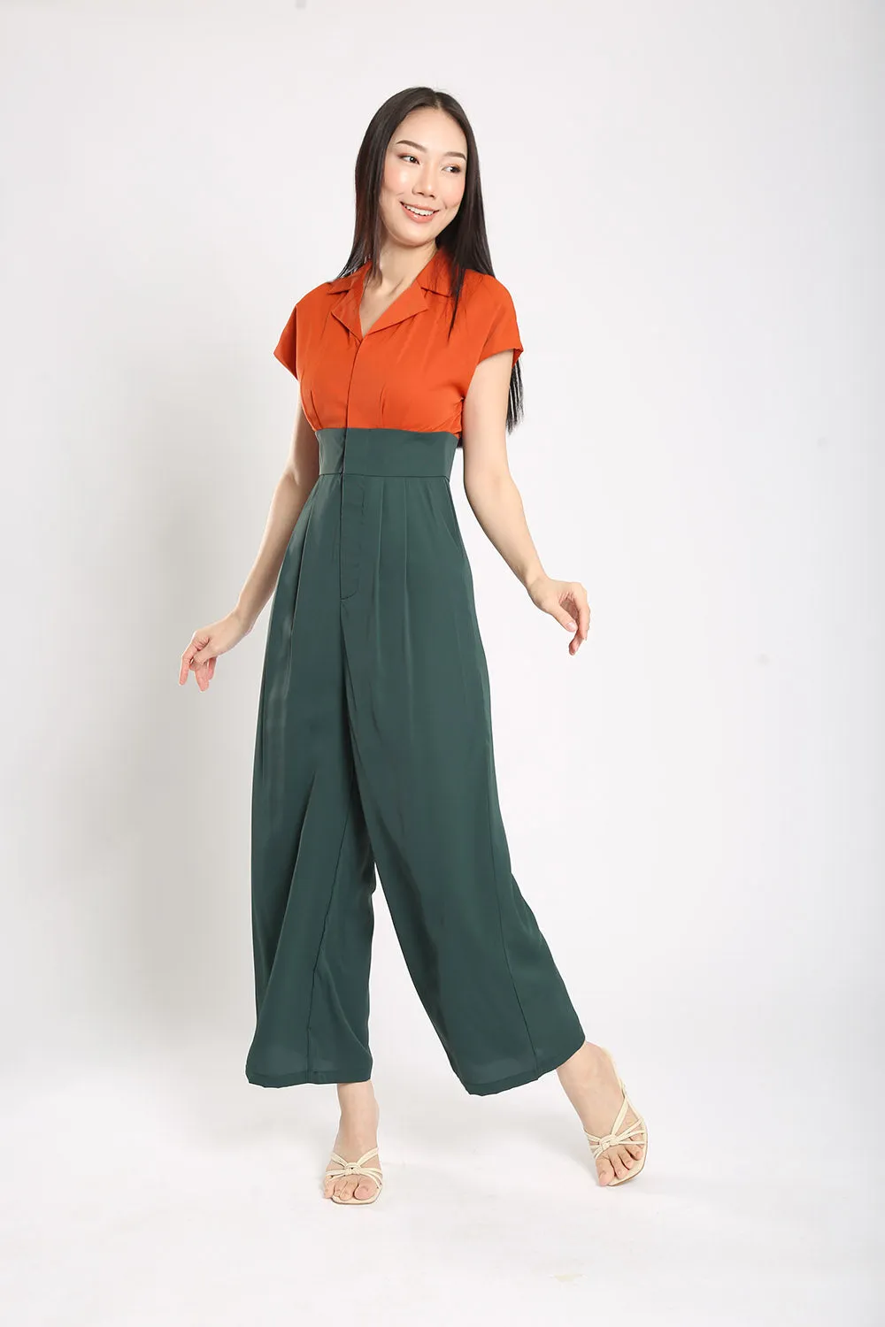 Jorelle Romper in Crayon