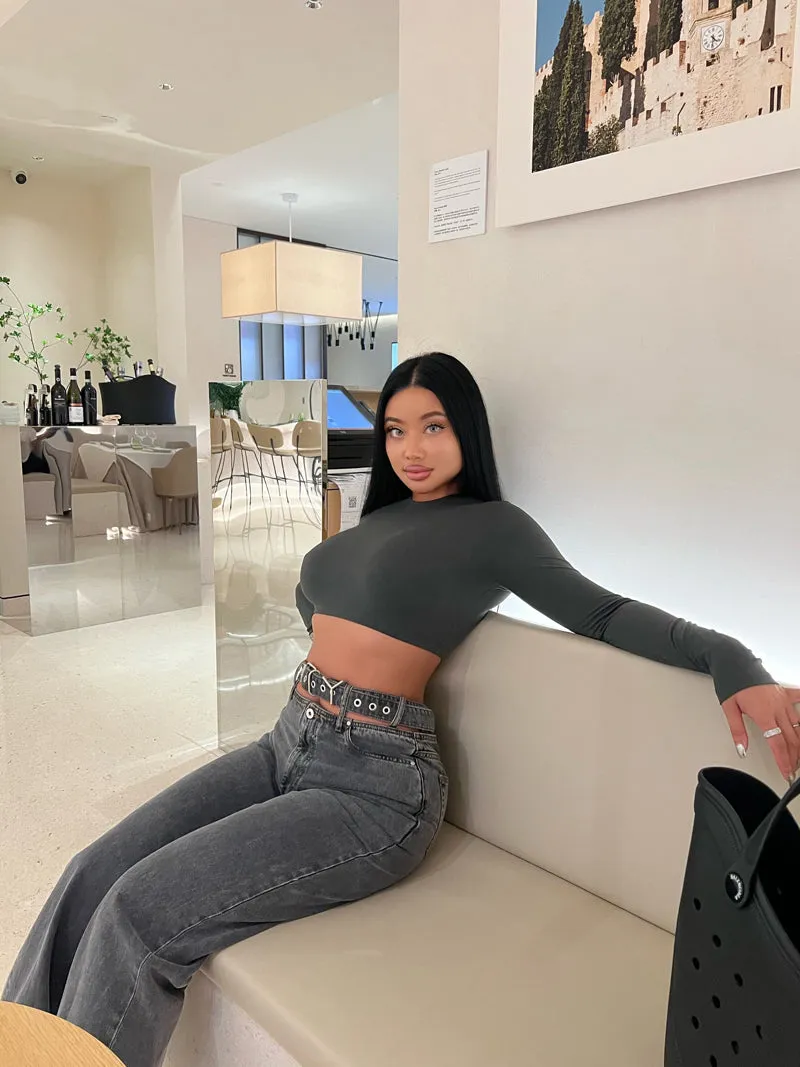 Khloe Solid Color Long Sleeve Slim Top