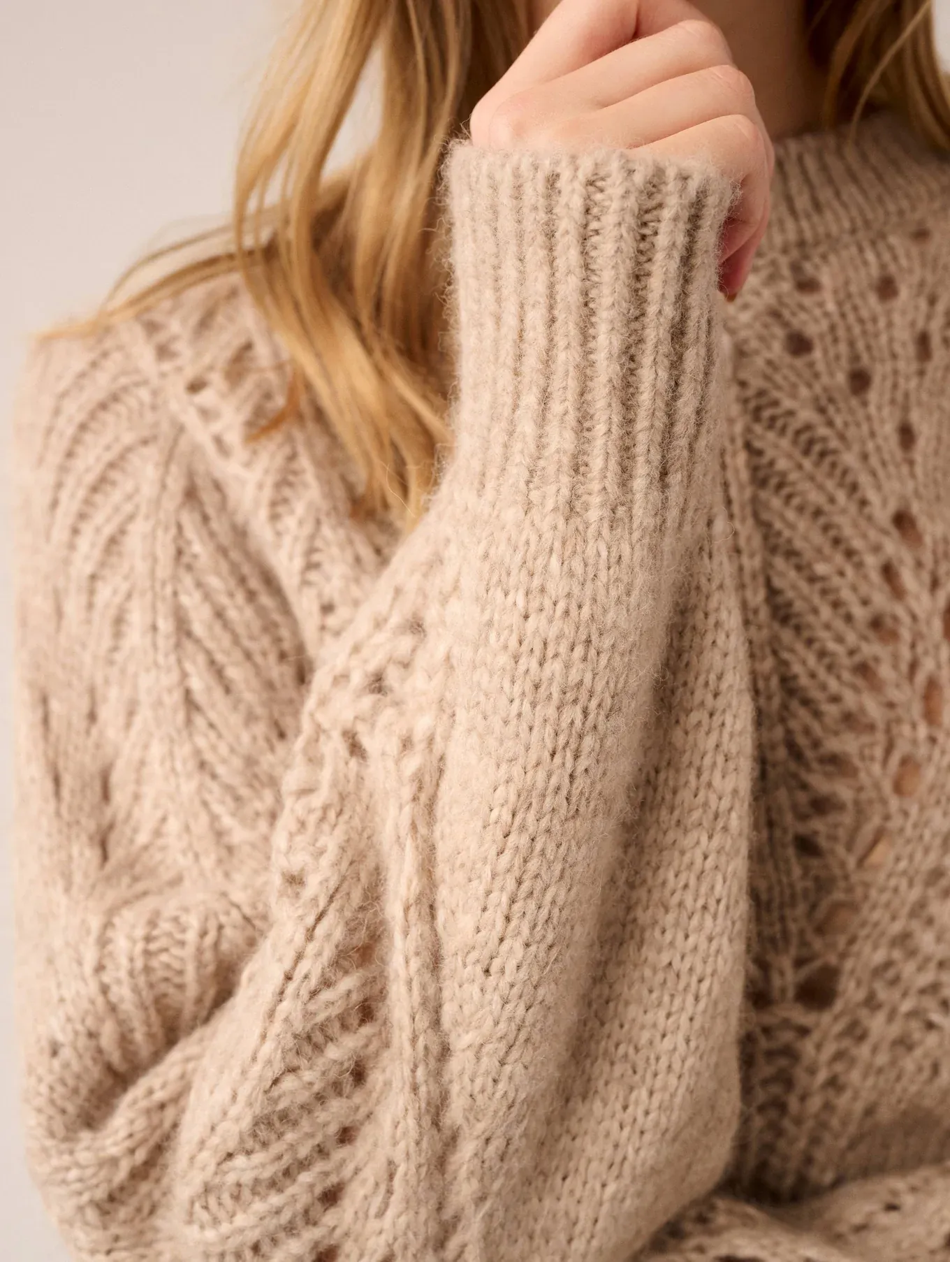 White   Warren - Plush Alpaca Blend Pointelle Crewneck In Oat Straw