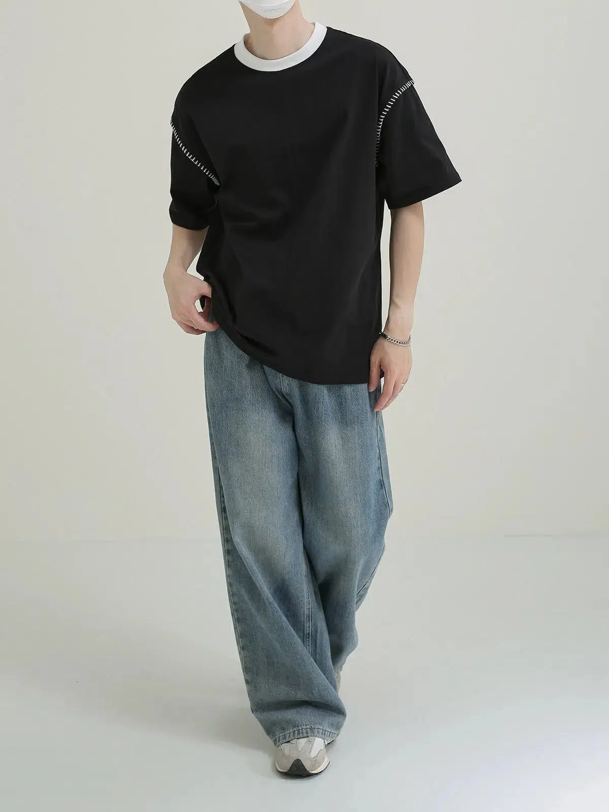 Zhou Contrast Neckline & Shoulder Line T-Shirt