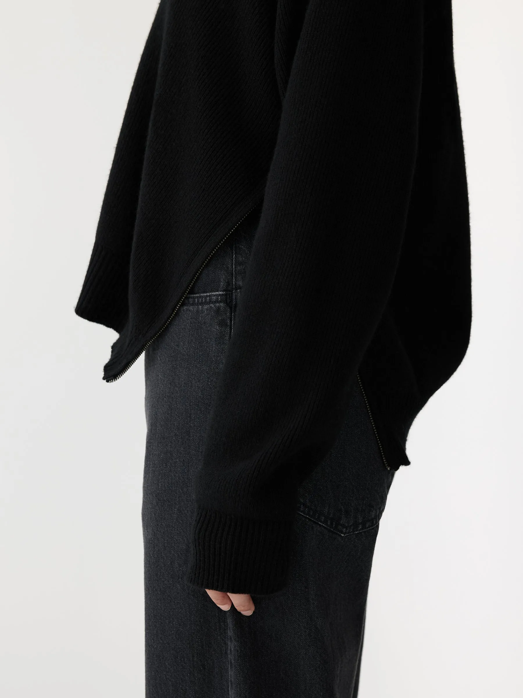 zip detail v neck knit